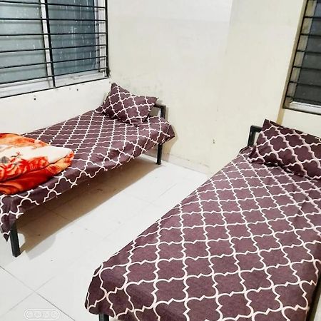 Aashiyana Boys Hostel Индор Екстериор снимка